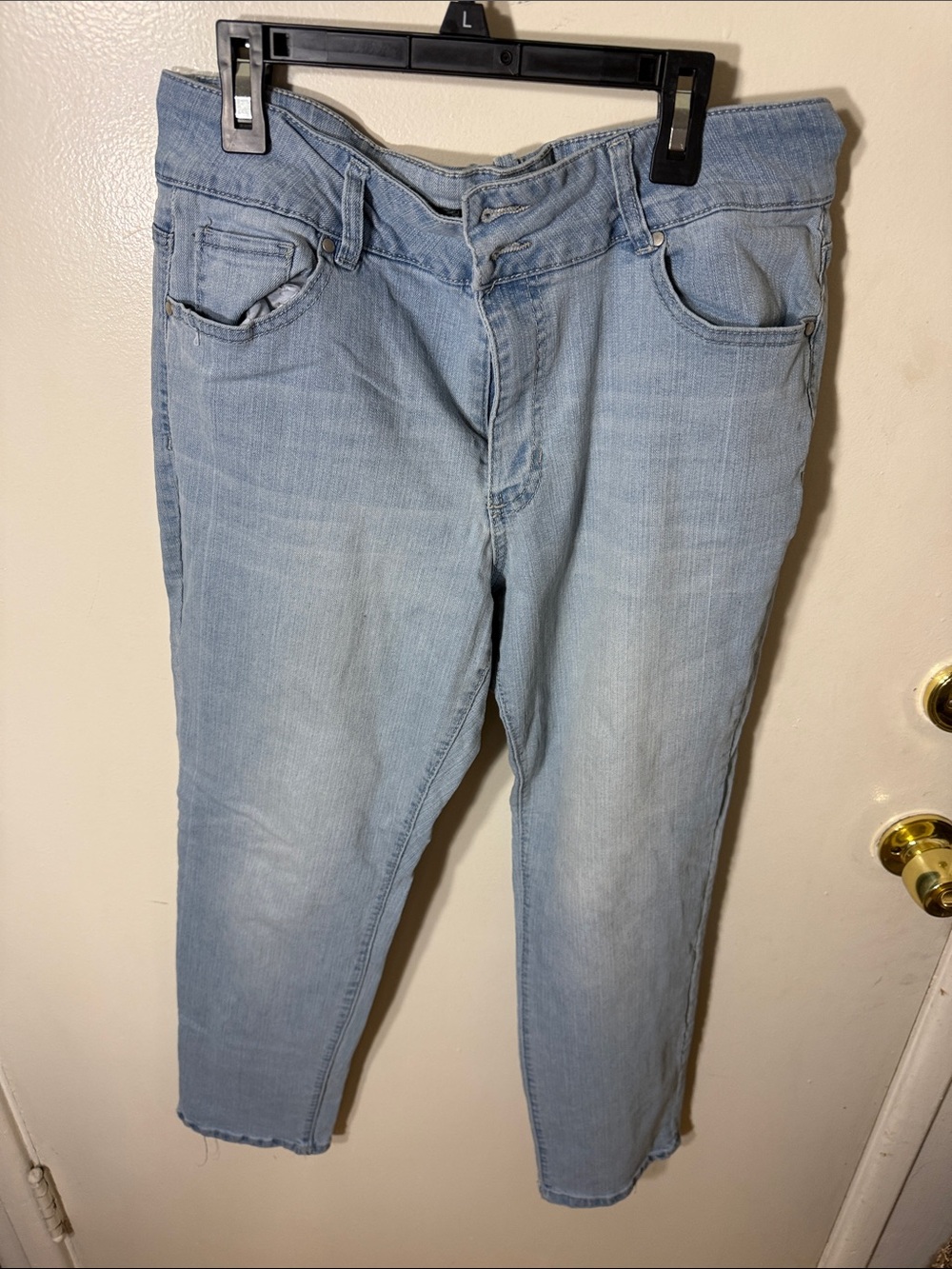 Light Blue Men’s Slim Straight Jeans